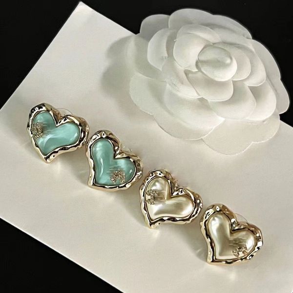women brand luxury letters designer earrings stud shining diamond crystal elegant pink love heart earings 18k gold earring ear rings nice je, Golden;silver
women brand luxury letters designer earrings stud shining diamond crystal elegant pink love heart earings 18k gold earring ear rings nice je, Golden;silver