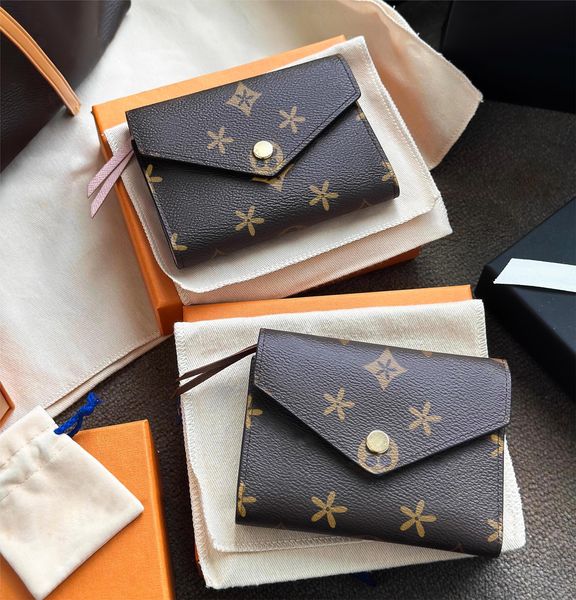 luxury designer new victorine wholesale brown flower bags m41938 card holders wallet passport purse mens card slots coin purses cowhide wome, Brown;gray
luxury designer new victorine wholesale brown flower bags m41938 card holders wallet passport purse mens card slots coin purses cowhide wome, Brown;gray