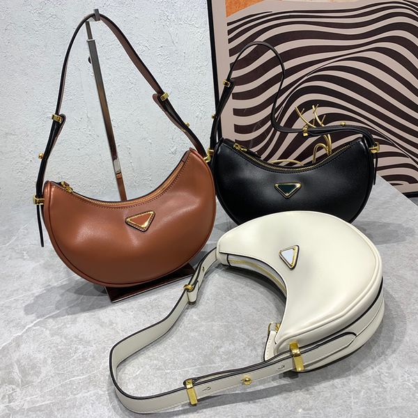 designer bag fashion crescent bag enamel metal triangle logo zipper sealed calf leather handbag single shoulder bag women's bag
designer bag fashion crescent bag enamel metal triangle logo zipper sealed calf leather handbag single shoulder bag women's bag