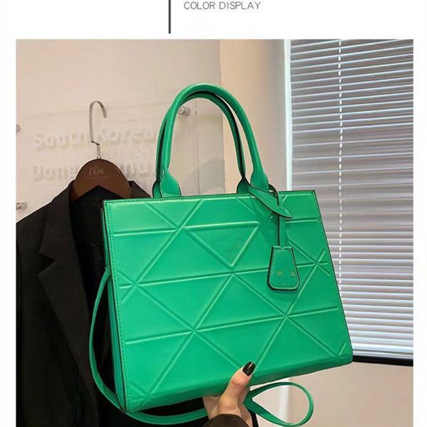 brand day packs women's bag fashion handbag large capacity one shoulder crossbody bag 7 colors
brand day packs women's bag fashion handbag large capacity one shoulder crossbody bag 7 colors