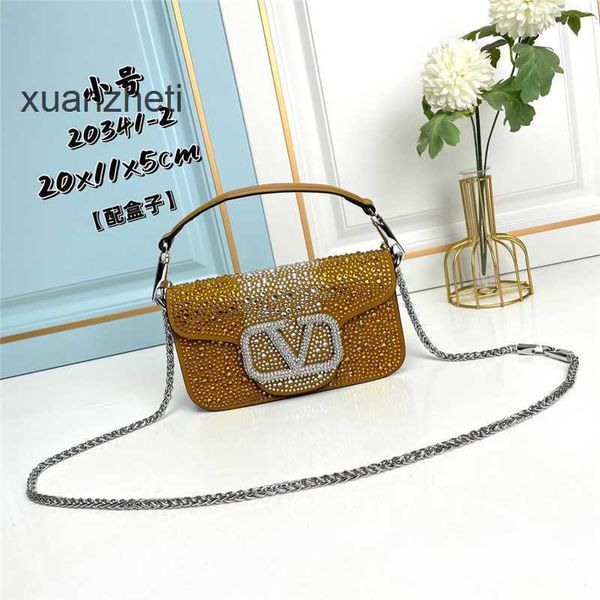one light classic valentions lady's magnetic bags designer handheld brass handbag bag small square buckle crystal luxury letter shoulde
one light classic valentions lady's magnetic bags designer handheld brass handbag bag small square buckle crystal luxury letter shoulde