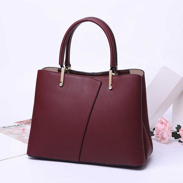 genuine leather bag women's new fashion edition diamond handbag mom's bag middle age women's bag one shoulder crossbody bag
genuine leather bag women's new fashion edition diamond handbag mom's bag middle age women's bag one shoulder crossbody bag