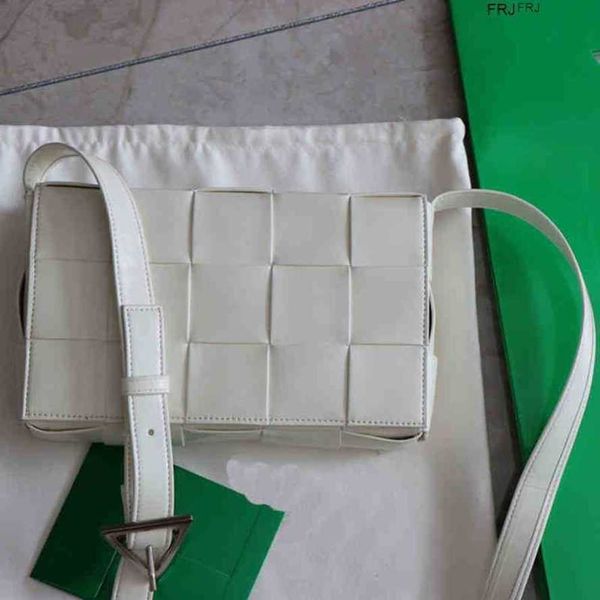 bottegas bags venetas cassettes handbag female plaid woven pillow silver triangle buckle single shoulder messenger small s have logo frj xzn
bottegas bags venetas cassettes handbag female plaid woven pillow silver triangle buckle single shoulder messenger small s have logo frj xzn