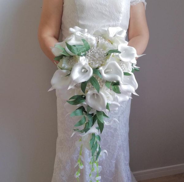 waterfall wedding bouquet fake wedding flowers ivory rose with green leafs cascading bouquets de mariage7703129
waterfall wedding bouquet fake wedding flowers ivory rose with green leafs cascading bouquets de mariage7703129