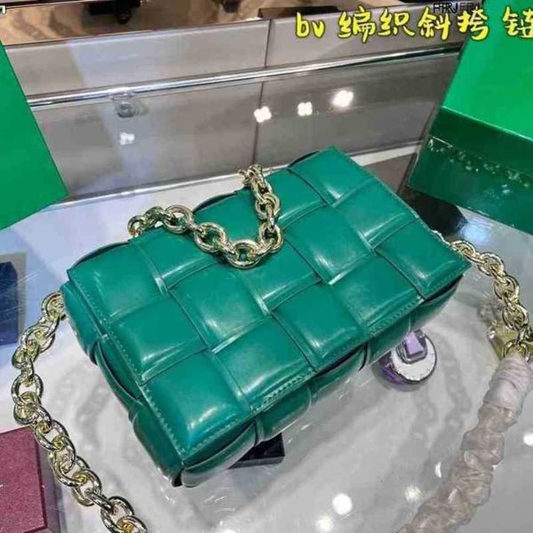 bottegas bags venetas cassettes original new handbag woven tofu womens large capacity leather simple chain have logo frj have logo frj 3ye1
bottegas bags venetas cassettes original new handbag woven tofu womens large capacity leather simple chain have logo frj have logo frj 3ye1