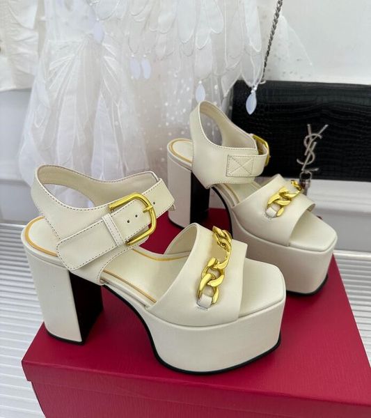 latest women's high heel thick sole sandals, wide ankle buckle, round head with chain decoration, formal dress, banquet, work, vacation, Black
latest women's high heel thick sole sandals, wide ankle buckle, round head with chain decoration, formal dress, banquet, work, vacation, Black