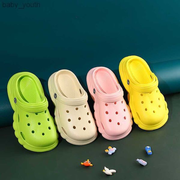 slipper 2022 new ltolo women children girls boys mules clogs kids summer crock candy garden beach slippers cave hole shoes eur30-41 t230302, Black;red
slipper 2022 new ltolo women children girls boys mules clogs kids summer crock candy garden beach slippers cave hole shoes eur30-41 t230302, Black;red