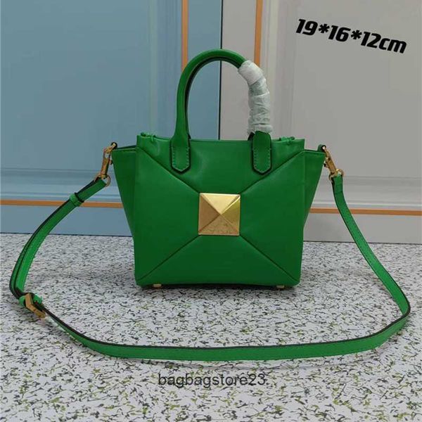 valentiino bag lady purse bags designer star style rivet large portable shopping metal genuine leather women's versatile single shoulde
valentiino bag lady purse bags designer star style rivet large portable shopping metal genuine leather women's versatile single shoulde
