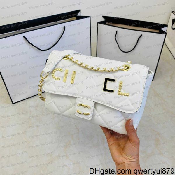classic white style women gold chain letter decoration shoulder bag flap bags fashion designers cross body bags lady totes handbags purse wa
classic white style women gold chain letter decoration shoulder bag flap bags fashion designers cross body bags lady totes handbags purse wa