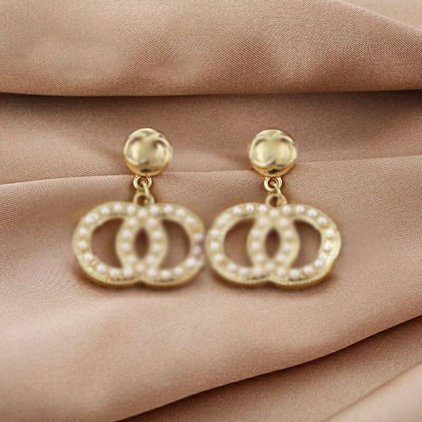 18k gold plated designers brand earrings women clip fashion ladies earrings special pattern wedding party never fade, Golden;silver
18k gold plated designers brand earrings women clip fashion ladies earrings special pattern wedding party never fade, Golden;silver