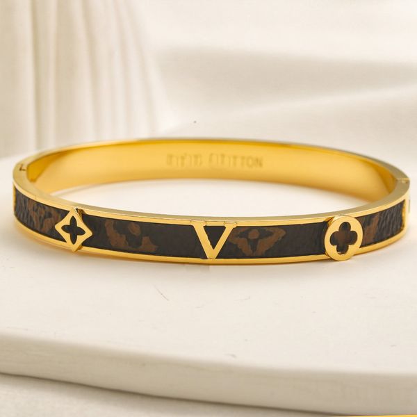 classic brown flower leather bangle charm love jewelry gift jewelry stainless steel women's designer bangle waterproof no, Black
classic brown flower leather bangle charm love jewelry gift jewelry stainless steel women's designer bangle waterproof no, Black