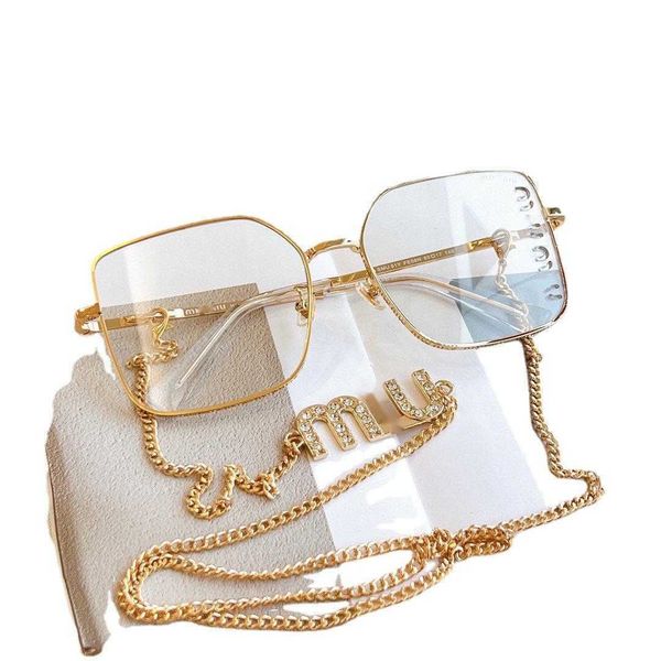 23ss fashion womens sunglasses miu designer sunglasses women black glasses beach vacation uv 400 sun glasses gilded chain + box, White;black
23ss fashion womens sunglasses miu designer sunglasses women black glasses beach vacation uv 400 sun glasses gilded chain + box, White;black