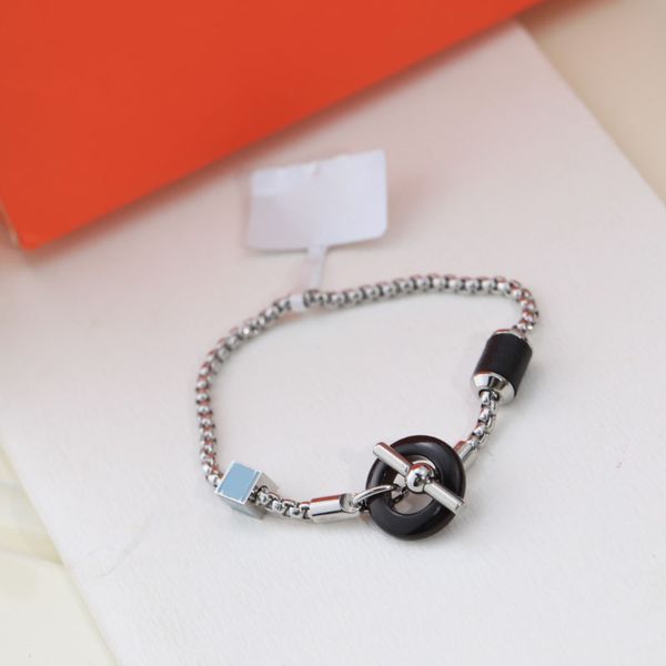 new fashionable female brand bracelet for women punk atmosphere, Golden;silver
new fashionable female brand bracelet for women punk atmosphere, Golden;silver