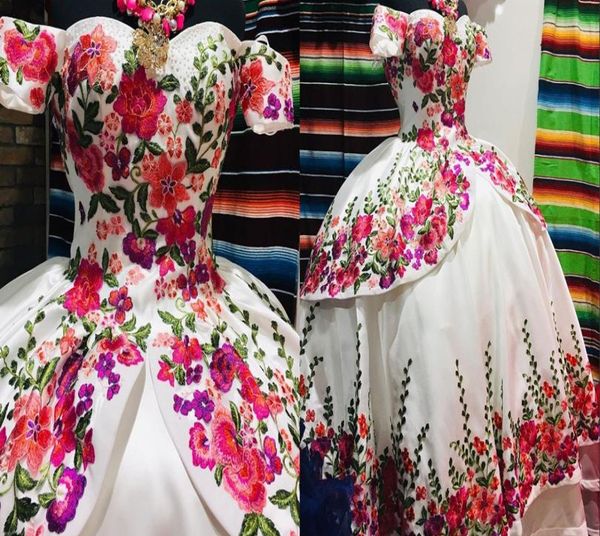 vintage 3d floral flowers ball gown v neck quinceanera prom dress with short sleeves corset back sweet 15 16 long dresses6245662, Blue;red
vintage 3d floral flowers ball gown v neck quinceanera prom dress with short sleeves corset back sweet 15 16 long dresses6245662, Blue;red