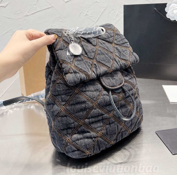 luxury designer bags women handbag shoulder bags crossbody bag with small purse classic fashion denim canvas woven pillow bag christmas back
luxury designer bags women handbag shoulder bags crossbody bag with small purse classic fashion denim canvas woven pillow bag christmas back