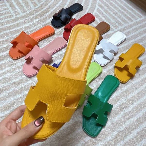 37-41 women size luxury designer slippers multicolor leather ladies logo sandal summer flat mule shoes fashion beach pool slides h letter sl, Black
37-41 women size luxury designer slippers multicolor leather ladies logo sandal summer flat mule shoes fashion beach pool slides h letter sl, Black