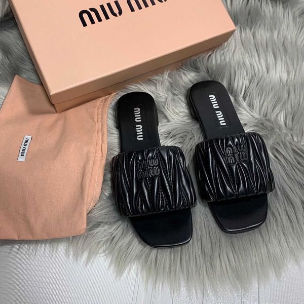 family mius beach shoes women slide designer sandals slippers women's summer outwear fashion 2023 internet red leisure square flat bott
family mius beach shoes women slide designer sandals slippers women's summer outwear fashion 2023 internet red leisure square flat bott