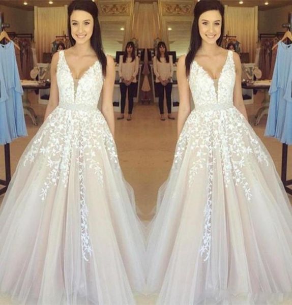 2017 luxury women prom dress plunging tulle appliques v neck party dresses evening gowns sweep train celebrity pageant dress2949532, Black
2017 luxury women prom dress plunging tulle appliques v neck party dresses evening gowns sweep train celebrity pageant dress2949532, Black