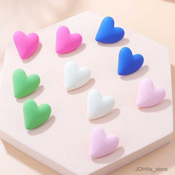 stud sweet candy love heart earrings for women girls fashion cute simple acrylic stud earrings party wedding all match jewelry r230630, Golden;silver
stud sweet candy love heart earrings for women girls fashion cute simple acrylic stud earrings party wedding all match jewelry r230630, Golden;silver
