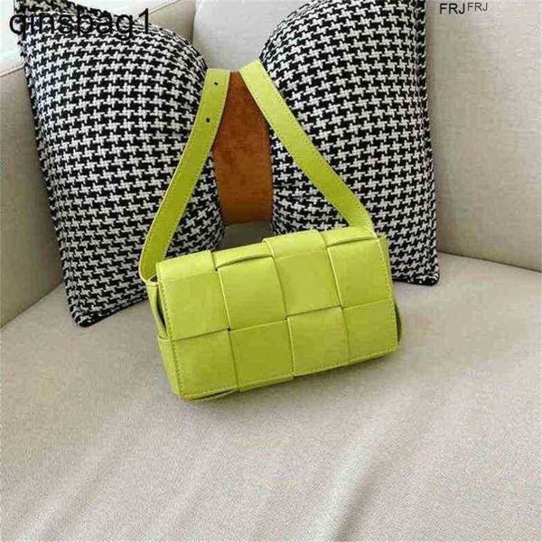 bottegas bags venetas cassettes handbags pillow woven etas fashion chest womens waist single shoulder slanting leather bag shoulde have logo
bottegas bags venetas cassettes handbags pillow woven etas fashion chest womens waist single shoulder slanting leather bag shoulde have logo