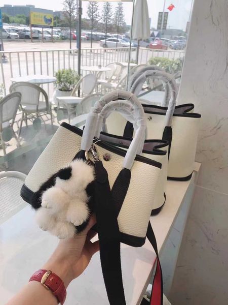 original designer bags h home togo layer cowhide bag 2023 new genuine leather bucket fashion portable garden women's 2 3j2i
original designer bags h home togo layer cowhide bag 2023 new genuine leather bucket fashion portable garden women's 2 3j2i