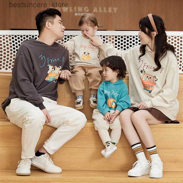 fashion parent-child clothes cartoon cute hooded sweater soft comfortable father mother kids family matching outfits l230522, Blue
fashion parent-child clothes cartoon cute hooded sweater soft comfortable father mother kids family matching outfits l230522, Blue