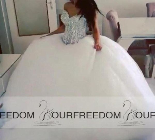 2019 new arrival classic fashion ball gown wedding dress with rhinestone bodice bridal gown puffy skirt tulle skirt6977205, White
2019 new arrival classic fashion ball gown wedding dress with rhinestone bodice bridal gown puffy skirt tulle skirt6977205, White