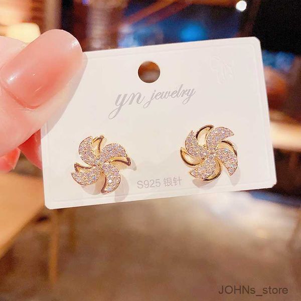 stud new gold statement earrings geometric windmill stud earrings for women crystal luxury wedding gifts r230630, Golden;silver
stud new gold statement earrings geometric windmill stud earrings for women crystal luxury wedding gifts r230630, Golden;silver