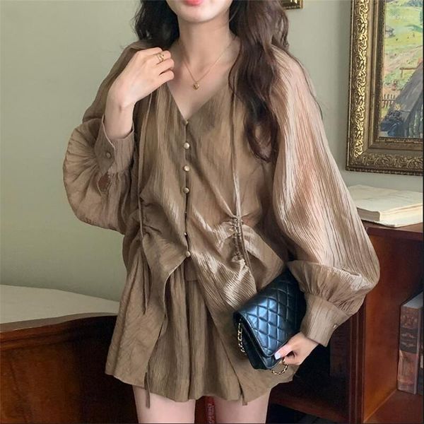 women's tracksuits korean chic retro style 2 piece sets mini pants v neck long sleeve pleated drawstring shirt high waist shorts suits, Gray
women's tracksuits korean chic retro style 2 piece sets mini pants v neck long sleeve pleated drawstring shirt high waist shorts suits, Gray