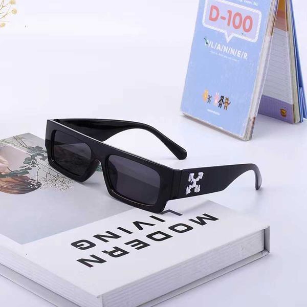 2023 mens x sunglasses designer sunglasses for women optional polarized uv400 protection lenses with box sun glasses, White;black
2023 mens x sunglasses designer sunglasses for women optional polarized uv400 protection lenses with box sun glasses, White;black