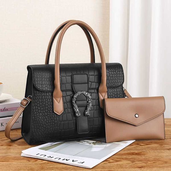 women's bag new crocodile pattern 2-piece package one shoulder handbag temperament casual women's bag
women's bag new crocodile pattern 2-piece package one shoulder handbag temperament casual women's bag