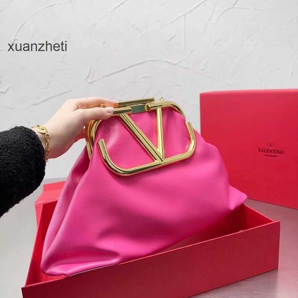 bag carrying diagonal single lady's shoulder pouch crossbody valentions designer classic bags straddle decorated high leather women
bag carrying diagonal single lady's shoulder pouch crossbody valentions designer classic bags straddle decorated high leather women