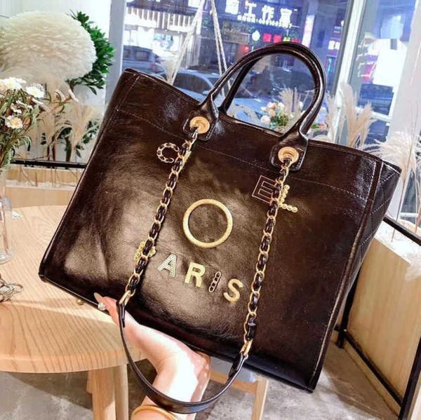women's luxury fashion hand bags beach bag brand ch metal badge classic totes handbags small mini pearl handbag female capacity large l, Black;red
women's luxury fashion hand bags beach bag brand ch metal badge classic totes handbags small mini pearl handbag female capacity large l, Black;red