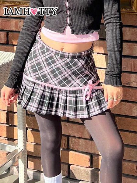 iamy y2k preppy style plaid ribbons bow aline pleated mini skirt dark academia high waist short skirts cute aesthetic 2023 l230621, Black
iamy y2k preppy style plaid ribbons bow aline pleated mini skirt dark academia high waist short skirts cute aesthetic 2023 l230621, Black