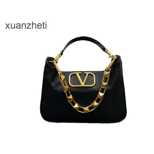 bag metal classic rivet shoulder lady's handheld designer bags crossbody chain valentions celebrity letter same buckle genuine one leat
bag metal classic rivet shoulder lady's handheld designer bags crossbody chain valentions celebrity letter same buckle genuine one leat