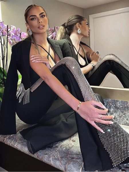 women's jumpsuits rompers women summer crystal diamonds black bodycon flare bandage jumpsuit 2023 celebrity designer high street 230630, Black;white
women's jumpsuits rompers women summer crystal diamonds black bodycon flare bandage jumpsuit 2023 celebrity designer high street 230630, Black;white