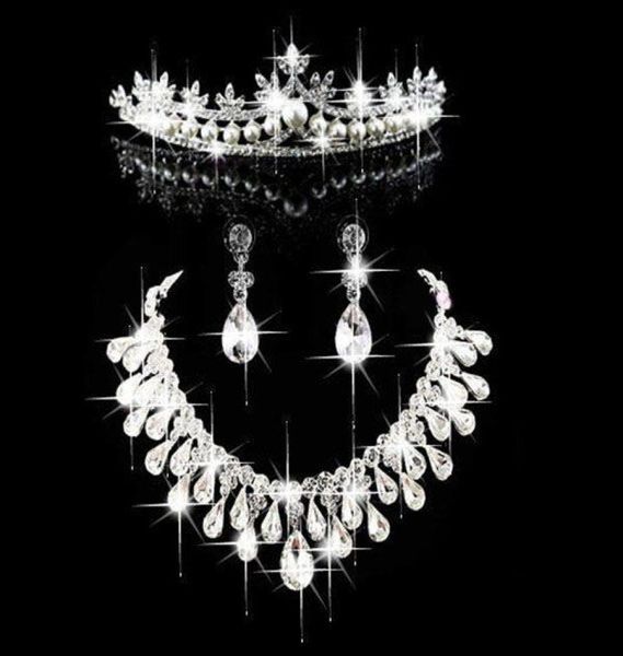 fashion pearl crown tiara bridal jewelry crystal choker necklace earrings wedding evening party women hair accessories cn1006293561, White
fashion pearl crown tiara bridal jewelry crystal choker necklace earrings wedding evening party women hair accessories cn1006293561, White