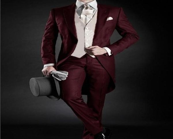 italian mens burgundy tailcoat wedding suits for men groomsmen suits 3 pieces set jacketpantsvest groom homme wedding suits1548670, Black;gray
italian mens burgundy tailcoat wedding suits for men groomsmen suits 3 pieces set jacketpantsvest groom homme wedding suits1548670, Black;gray