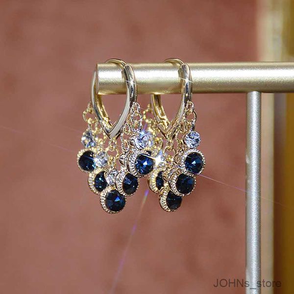 stud france charm simple earrings for women super flash zircon earring sweet elegant opening tassels jewelry r230630, Golden;silver
stud france charm simple earrings for women super flash zircon earring sweet elegant opening tassels jewelry r230630, Golden;silver