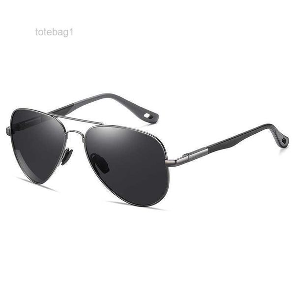 fashion metal toads men's polarizer sunglasses night vision color changing driving glasses 1 92pw, White;black
fashion metal toads men's polarizer sunglasses night vision color changing driving glasses 1 92pw, White;black