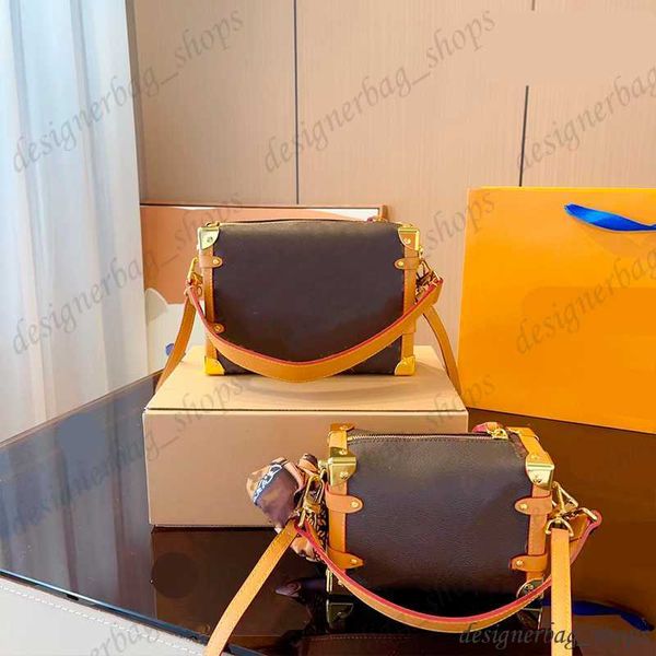 designer bag 2023 new box type bag women shoulder bag ribbon decoration bag body print metal border border three-dimensional letters crossbo
designer bag 2023 new box type bag women shoulder bag ribbon decoration bag body print metal border border three-dimensional letters crossbo
