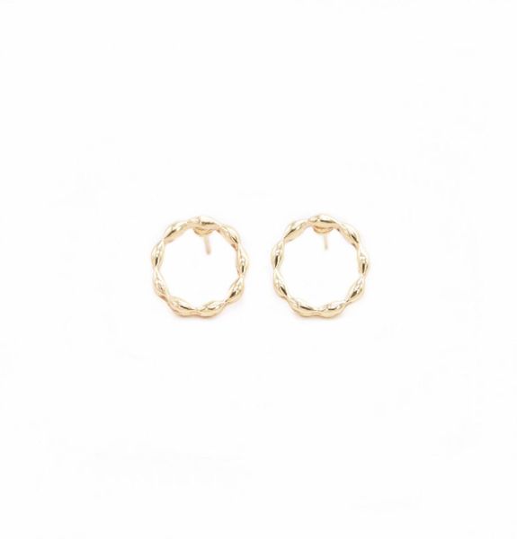 creative waves circle design stud earrings trendy round style gold white rose color suitable for women2271674, Golden;silver
creative waves circle design stud earrings trendy round style gold white rose color suitable for women2271674, Golden;silver