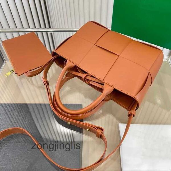 woven bag designer the tote bag bottegas cassettes single luxury shoulder women's denim venetas bags large capacity portable same styl
woven bag designer the tote bag bottegas cassettes single luxury shoulder women's denim venetas bags large capacity portable same styl