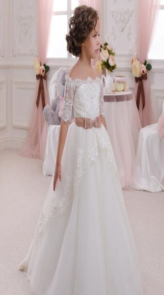lovely flower girl delicate lace miniature dress wedding party girl tulle dress on the back featuring satin sash ch0052856471, White;red
lovely flower girl delicate lace miniature dress wedding party girl tulle dress on the back featuring satin sash ch0052856471, White;red