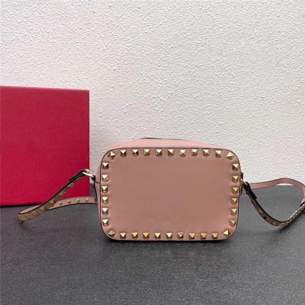 valentiino lady underarm purse solid rivet bag versatile bags shoulder designer plain color calf leather practical crossbody camera trendy p
valentiino lady underarm purse solid rivet bag versatile bags shoulder designer plain color calf leather practical crossbody camera trendy p