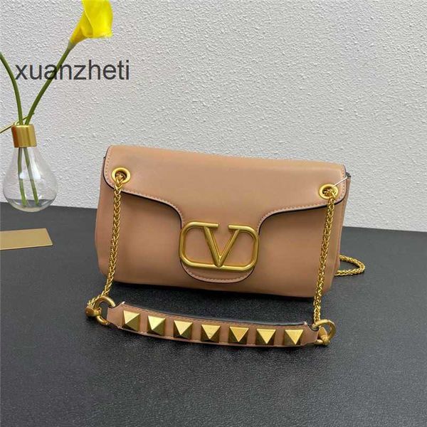 bag designer bags women's classic small lady's layer valentions crossbody square letter fashion head rivet leather one handheld sh
bag designer bags women's classic small lady's layer valentions crossbody square letter fashion head rivet leather one handheld sh