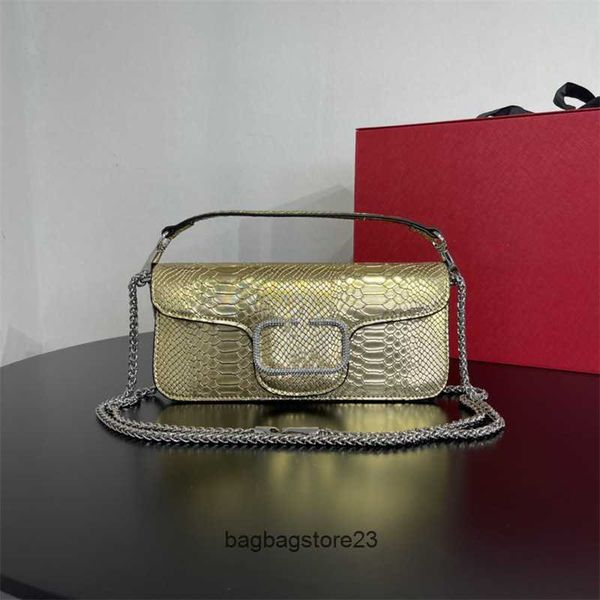 valentiino purse bag lady bags designer winter women's armpit crystal chain diagonal cross versatile small square handheld
valentiino purse bag lady bags designer winter women's armpit crystal chain diagonal cross versatile small square handheld