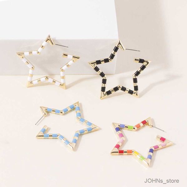 stud new style colorful hollow earrings women love heart star shaped earrings personality party jewelry accessory r230630, Golden;silver
stud new style colorful hollow earrings women love heart star shaped earrings personality party jewelry accessory r230630, Golden;silver
