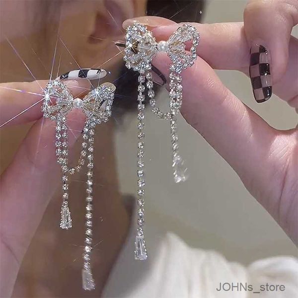 stud new super fairy zircon long design earrings for women fashion earring birthday party jewelry gifts r230630, Golden;silver
stud new super fairy zircon long design earrings for women fashion earring birthday party jewelry gifts r230630, Golden;silver