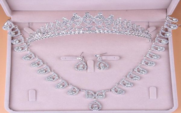 wedding bridal crown earrings necklace 2017 bridal jewelry sets shining rhinestones formal party wear jewelry set quinceanera wear7480001, White
wedding bridal crown earrings necklace 2017 bridal jewelry sets shining rhinestones formal party wear jewelry set quinceanera wear7480001, White
